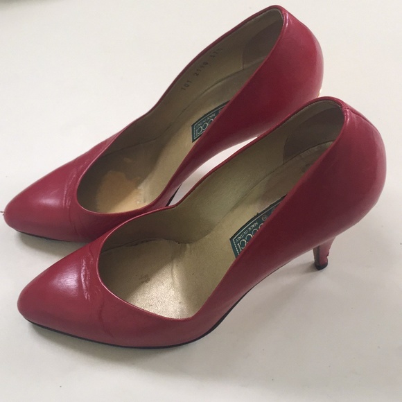 Gucci Red Pointed Toe Kitten Heels Sz 37.5 - Picture 1 of 15